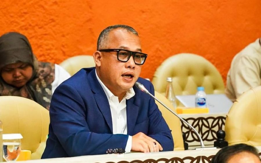 Komisi IV DPR Bakal Panggil Raja Juli Antoni soal Pengakuan Terima Amplop