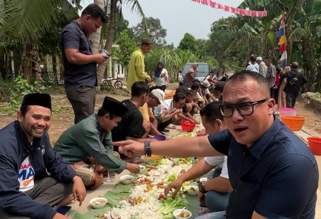Arif Rahman Resmikan Jalan Desa di Lebak, Tegaskan Komitmen Kawal Aspirasi Warga