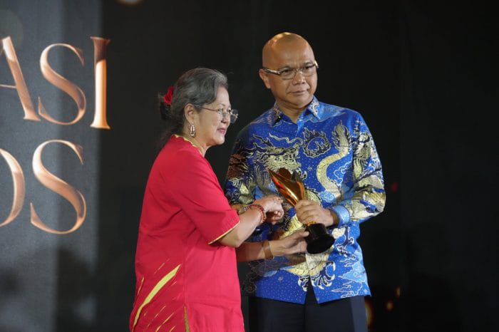 Reda Manthovani Raih Koperasi Awards 2026, Ungkap Penguatan Koperasi Desa Merah Putih