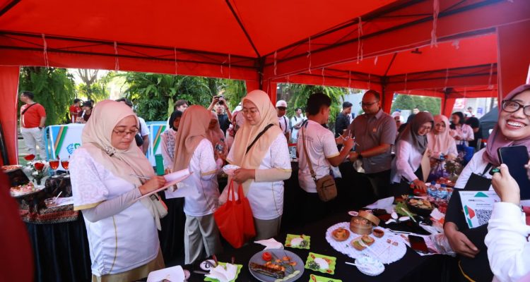 Banyuwangi Dorong Udang Vaname dari Tambak hingga Pasar Dunia