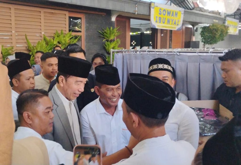 Jokowi Bicara Jangan Gunakan Kekuasaan untuk Menyakiti, Sobary Balik Menyentil