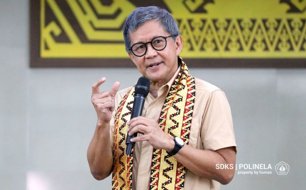 Feri Amsari Soroti Rocky Gerung Bela Kopdes Merah Putih: Ada yang di Tengah Hutan hingga Laut