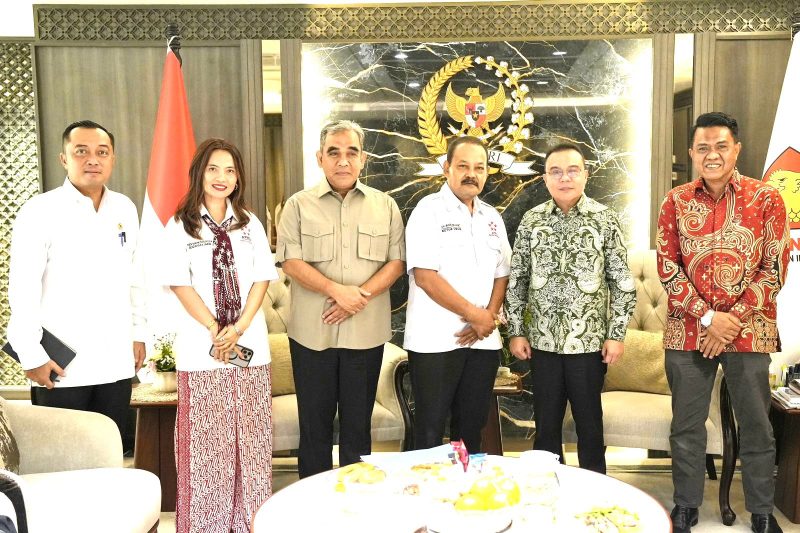 Dasco, Muzani dan Mensesneg Bahas Pemberdayaan PKL Bersama APKLI