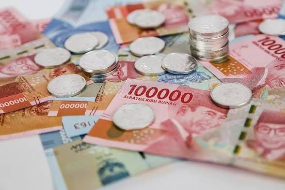 Konflik AS-Iran Memanas, Rupiah Tertekan dan Harga Minyak Tembus US$100