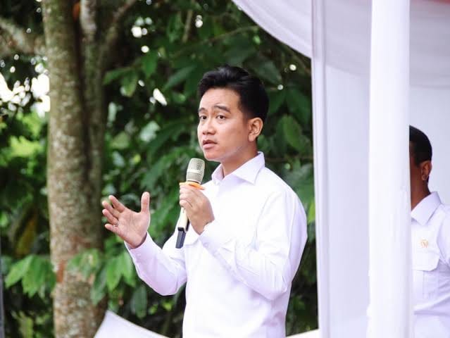 Aktivitas Gibran di Tengah Masyarakat Disorot, Hendri: “Kampanye Canggih”