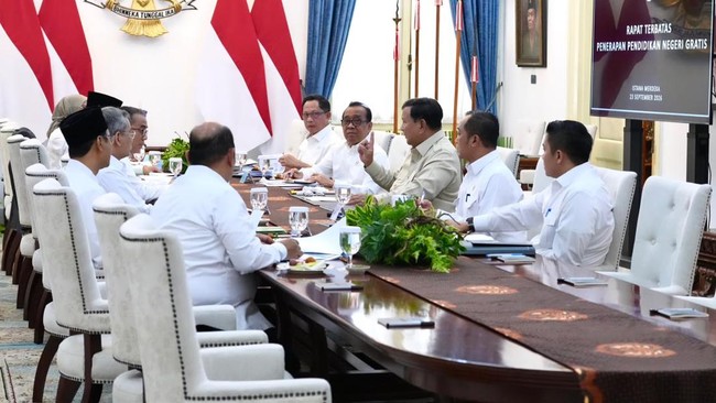 Prabowo Bahas Percepatan Pendidikan Gratis di Sekolah Negeri hingga Kuliah