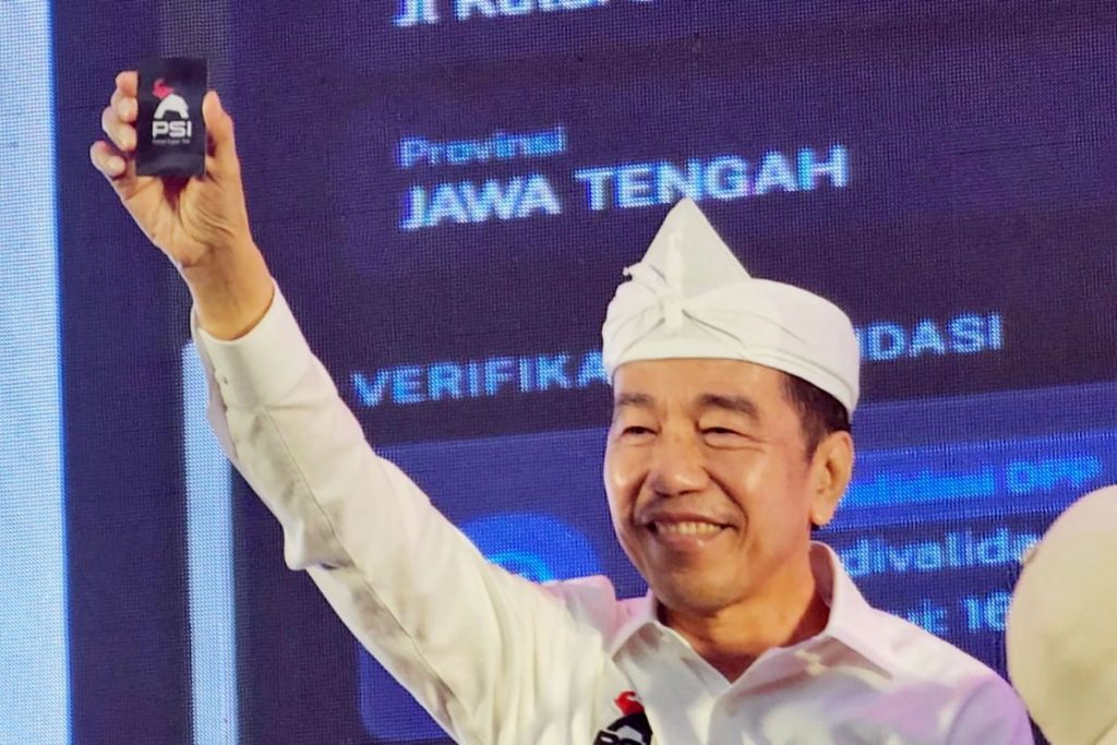 Guntur Romli Sindir Jokowi Usai Pamer KTA PSI, Singgung Polemik Ijazah
