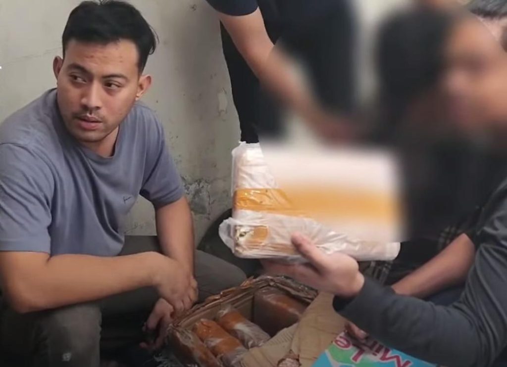 Polda Banten Gagalkan Pengiriman 11 Kg Ganja via Ekspedisi, Dua Pria Diamankan