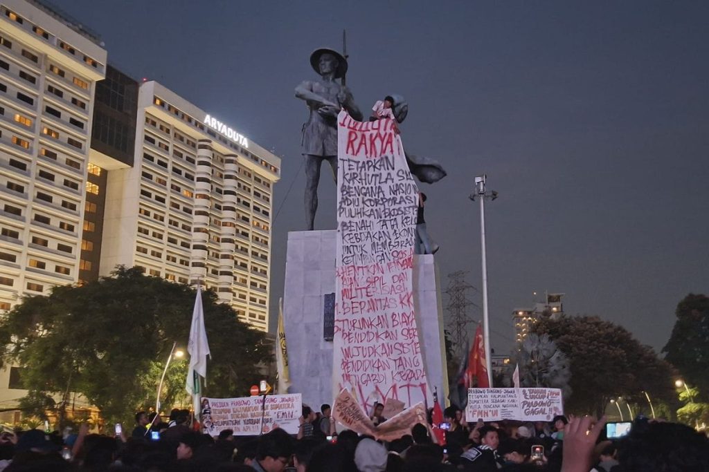 Mahasiswa Kepung Tugu Tani, Sampaikan Lima Tuntutan soal Lingkungan hingga Pendidikan