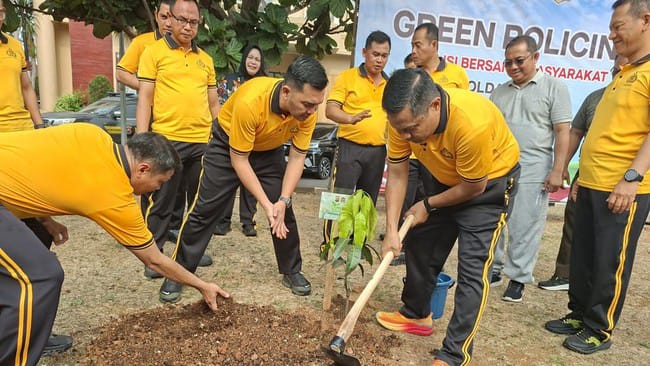 Polda Banten Tanam 1.000 Pohon dan Tegaskan Penindakan Tambang Tanpa Izin