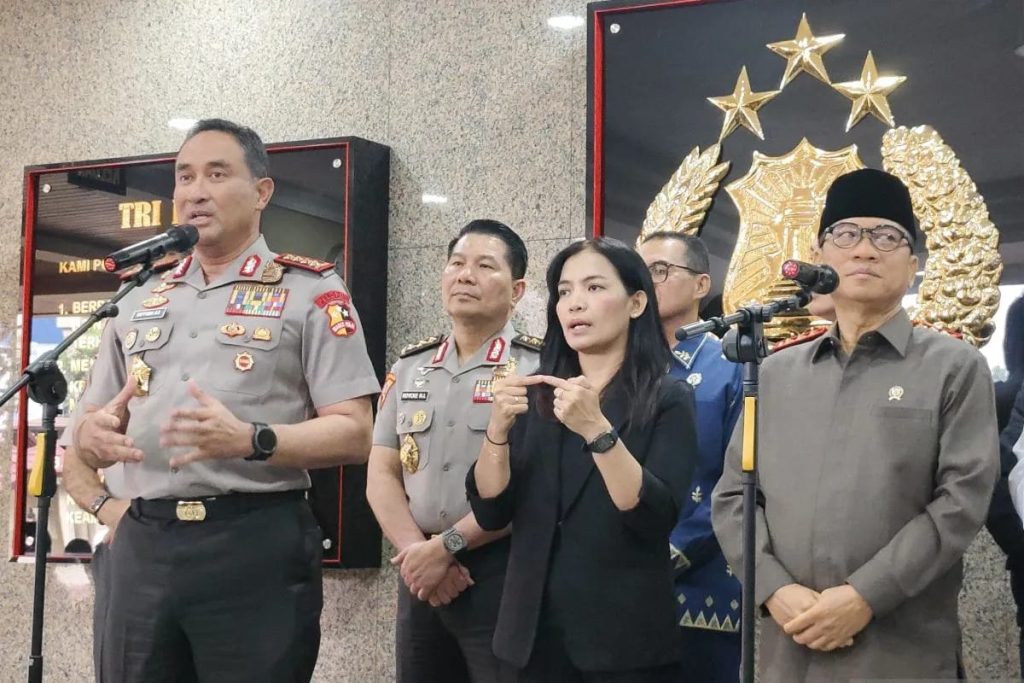 Kapolri dan Kemendes Perkuat Program Desa Bersinar di Seluruh Indonesia